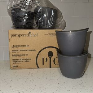 Pampered Chef #100127 4-Piece Freezer Bowl Set
